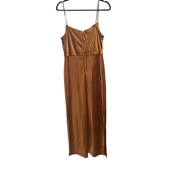 BHLDN Cali Satin Cowl-Neck Midi
Slip Dress in Excellent Pre Loved Condition - Picture 3 of 7